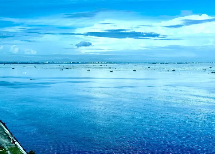 Modern 3br 180 Degree Seaview Beside Okada 14 * Manila