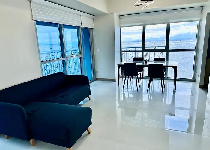 Modern 3br 180 Degree Seaview Beside Okada 14 Apartamento