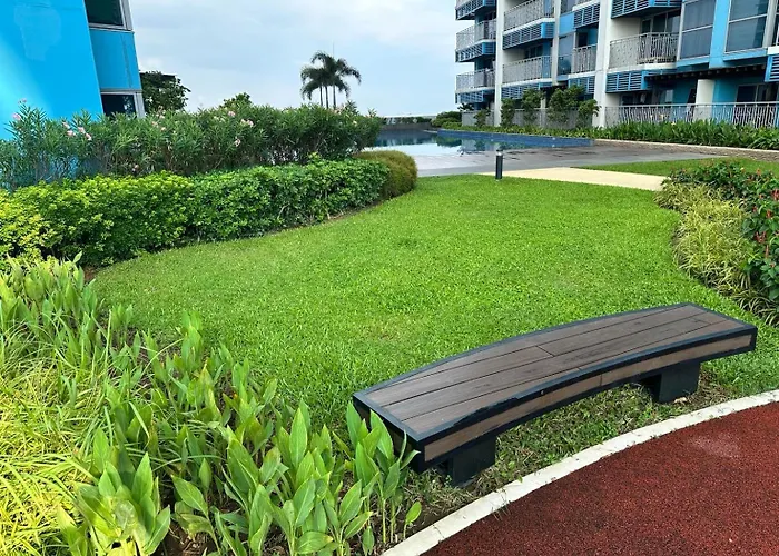Modern 3br 180 Degree Seaview Beside Okada 14 * Manila